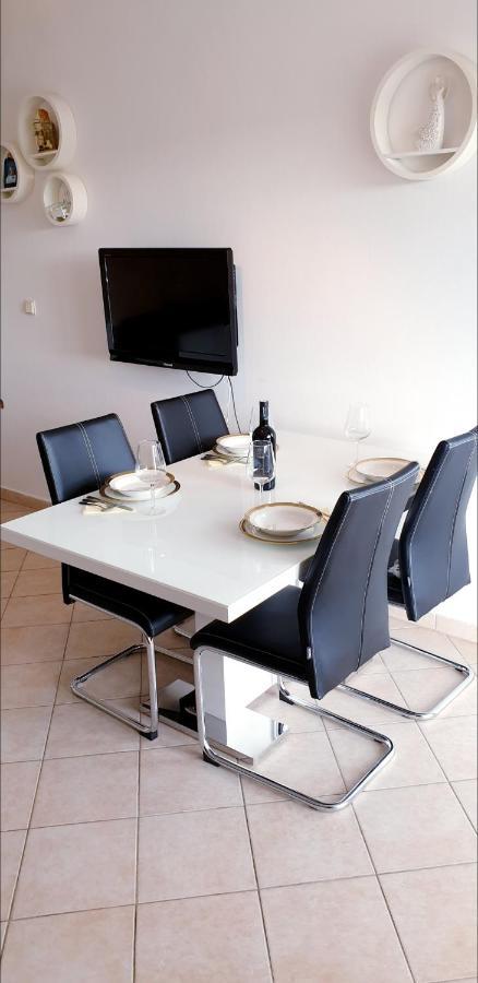 Apartment Antonio Biograd Na Moru Eksteriør bilde